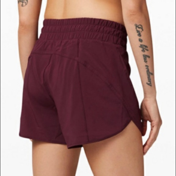 lululemon tracker shorts size 10 - Picture 3 of 13